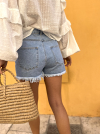 Short en jean effiloché