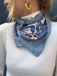 Foulard GINO à motifs bleus