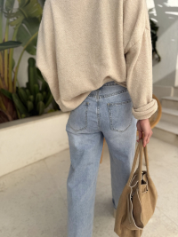 Jean MOM déchiré