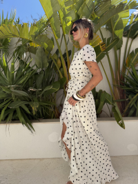 Robe cache cœur à pois