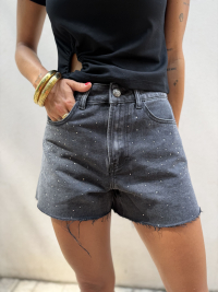 Short en jean noir à strass