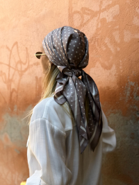 CLYDE taupe scarf with white polka dots