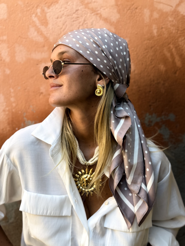 CLYDE taupe scarf with white polka dots