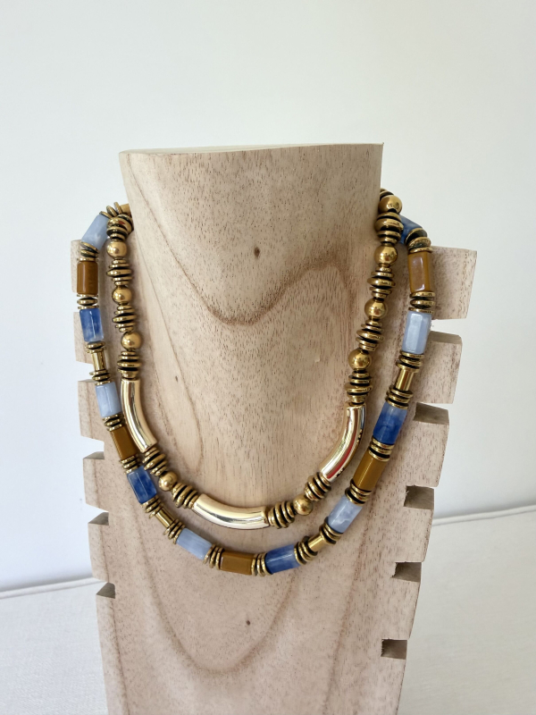 Collier perles bleues