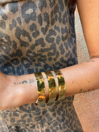 Openwork gold cuff