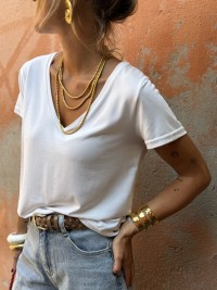 Basic white V-neck t-shirt
