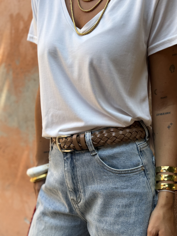 Basic white V-neck t-shirt
