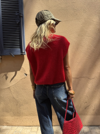 Red C leopard cap