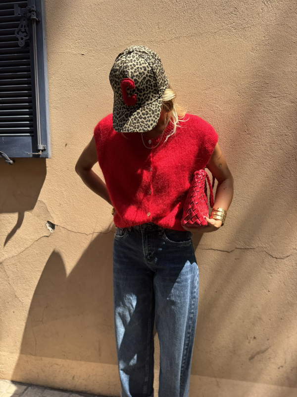 Red C leopard cap