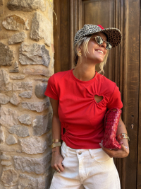 LOVE red t-shirt