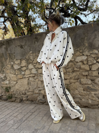 Ensemble OLIVER blanc à pois noirs