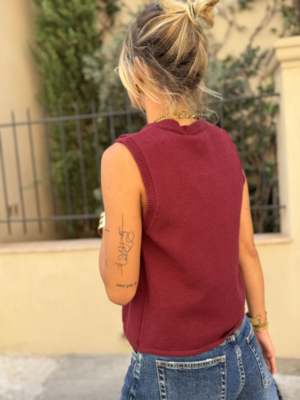 NORA burgundy vest