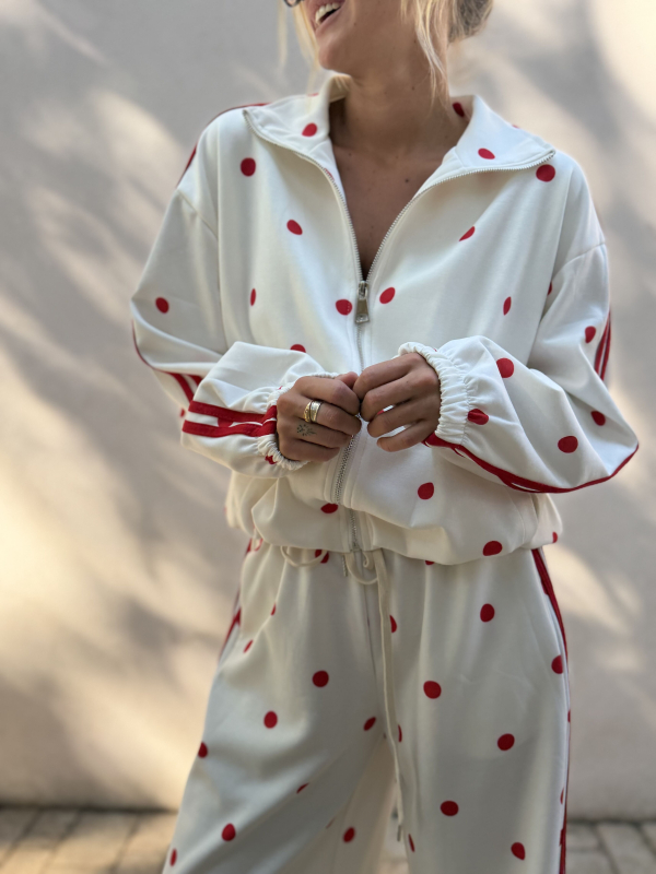 Ensemble OLIVER blanc à pois rouges