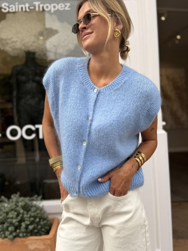 NINO sky blue vest