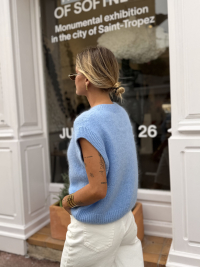 NINO sky blue vest