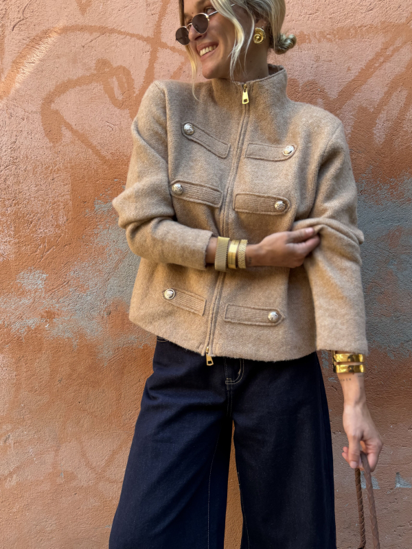 JAMES camel vest