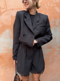 LUCIA black blazer jacket