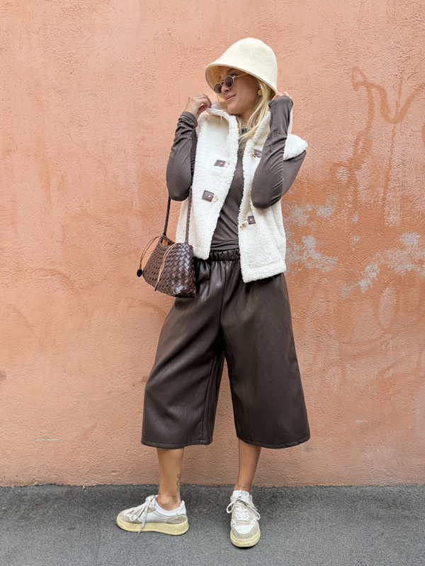 WALKER chocolate bermuda shorts