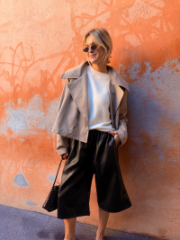 DAKOTA light khaki short trench coat - Pre-order