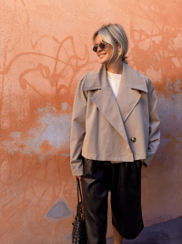 DAKOTA light khaki short trench coat - Pre-order