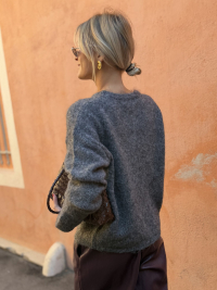 Pull gris anthracite cœurs ajourés