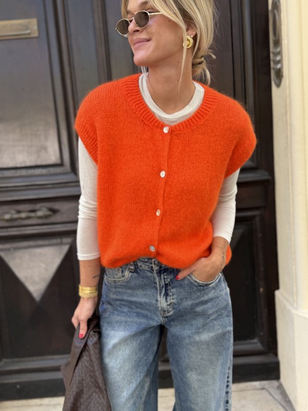 NINO orange vest