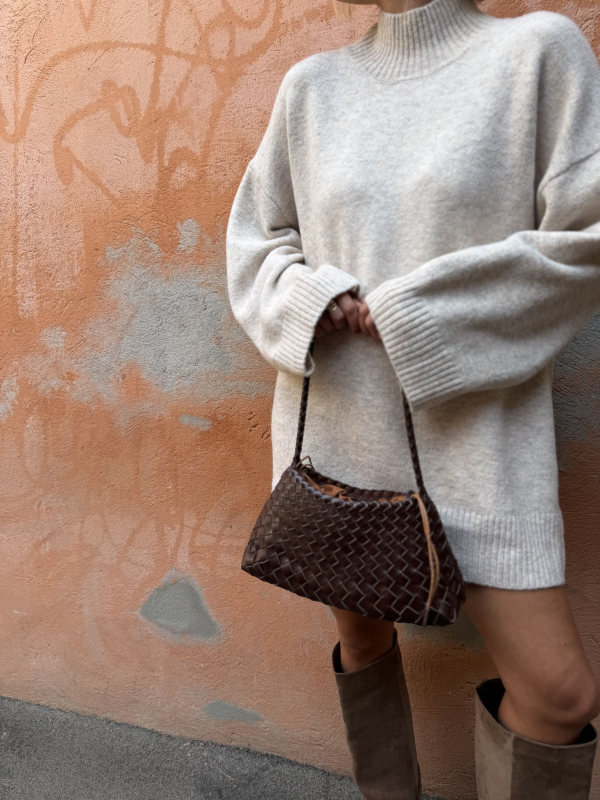 VENEZA chocolate bag - Pre-order