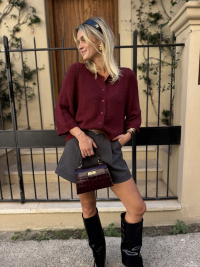 Burgundy crocodile-effect bag