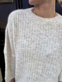 Pull beige chiné à paillettes