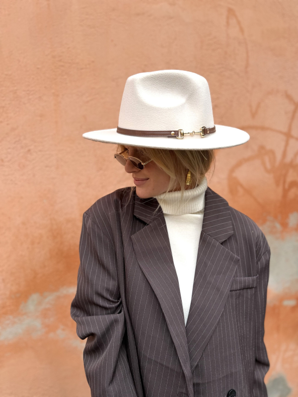 Off-white hat