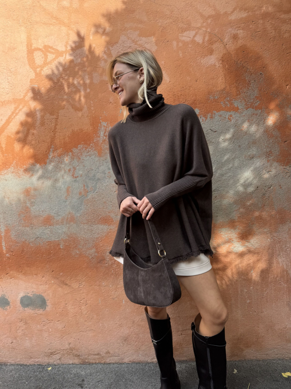 GIANNI chocolate poncho sweater