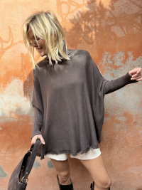 GIANNI chocolate poncho sweater