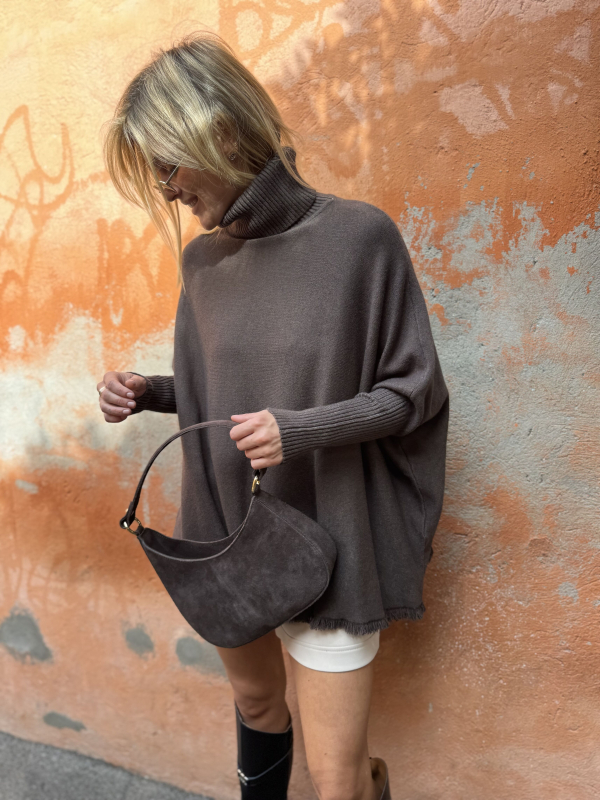 GIANNI chocolate poncho sweater
