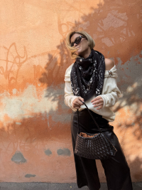 Écharpe noire bandana