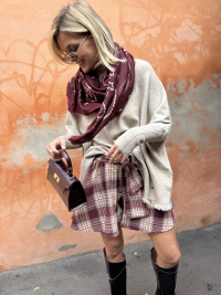 STELLA burgundy checkered skirt/shorts