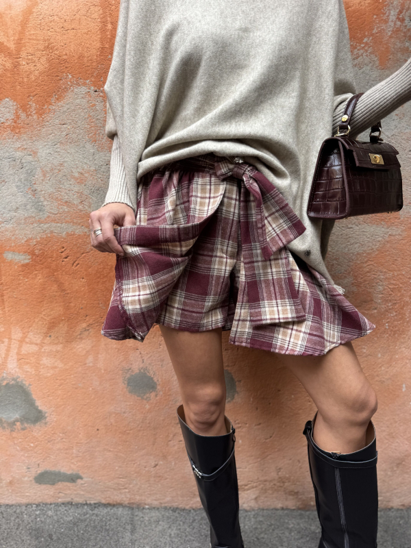 STELLA burgundy checkered skirt/shorts