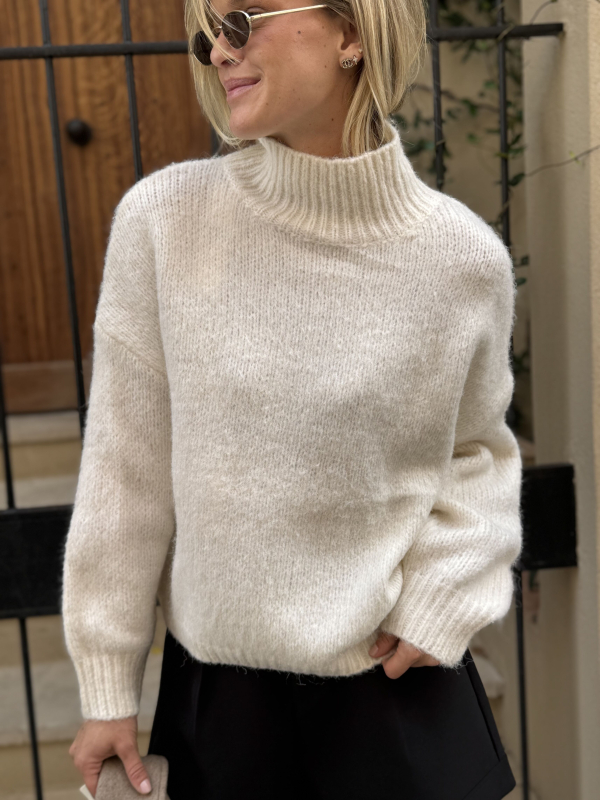 Off-white stand-up collar sweater