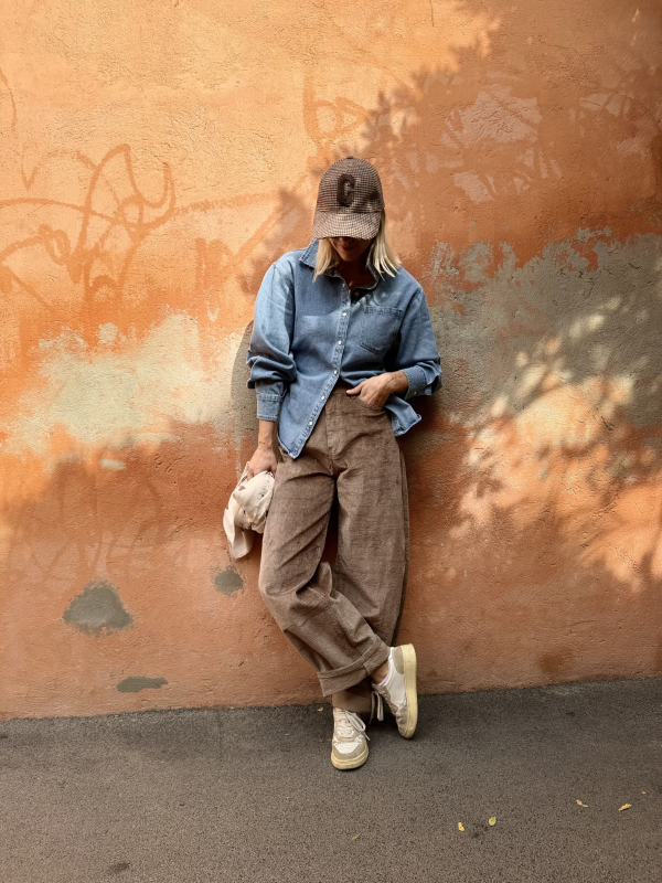 Fitted denim shirt